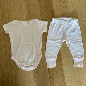 Hanna Andersson pink onesie / leggings set, preowned, size 3-6M